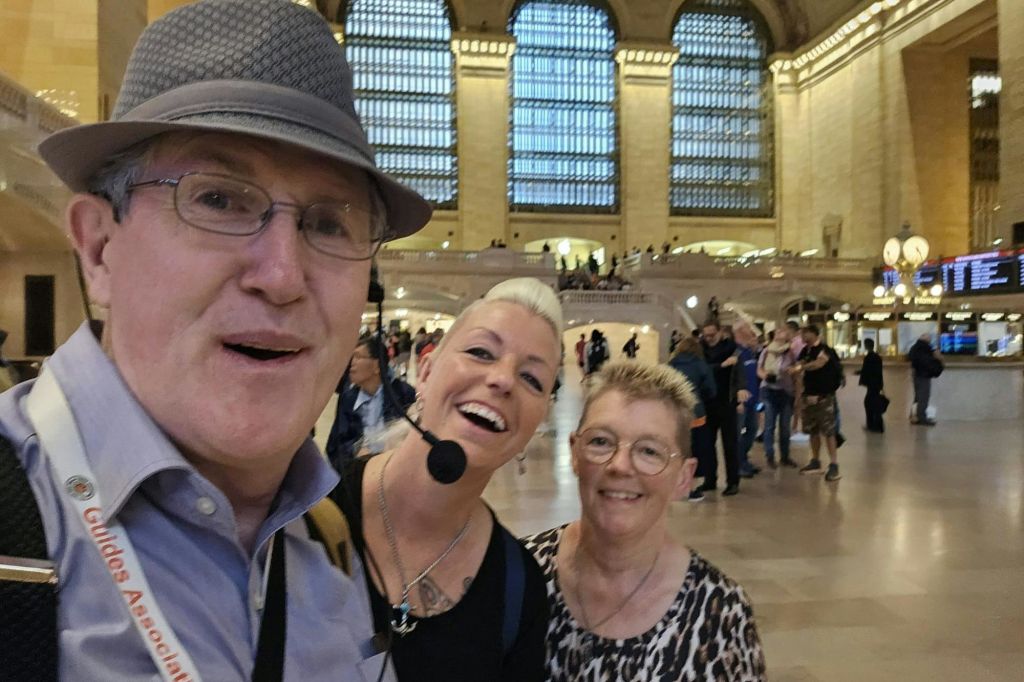 그랜드 센트럴역의 행복한 게스트