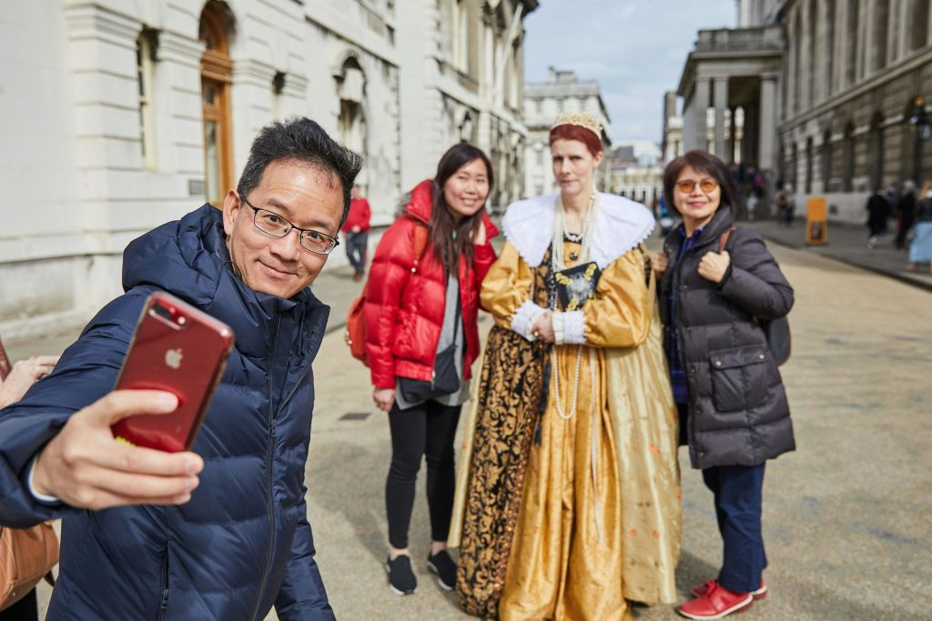 카메라! 액션! 시작!