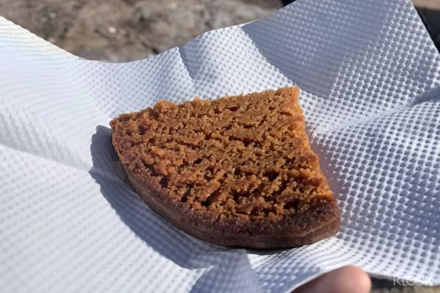 지열로 구운 맛있는 케이크도 맛볼 수 있는 기회! 무료로 제공돼요.