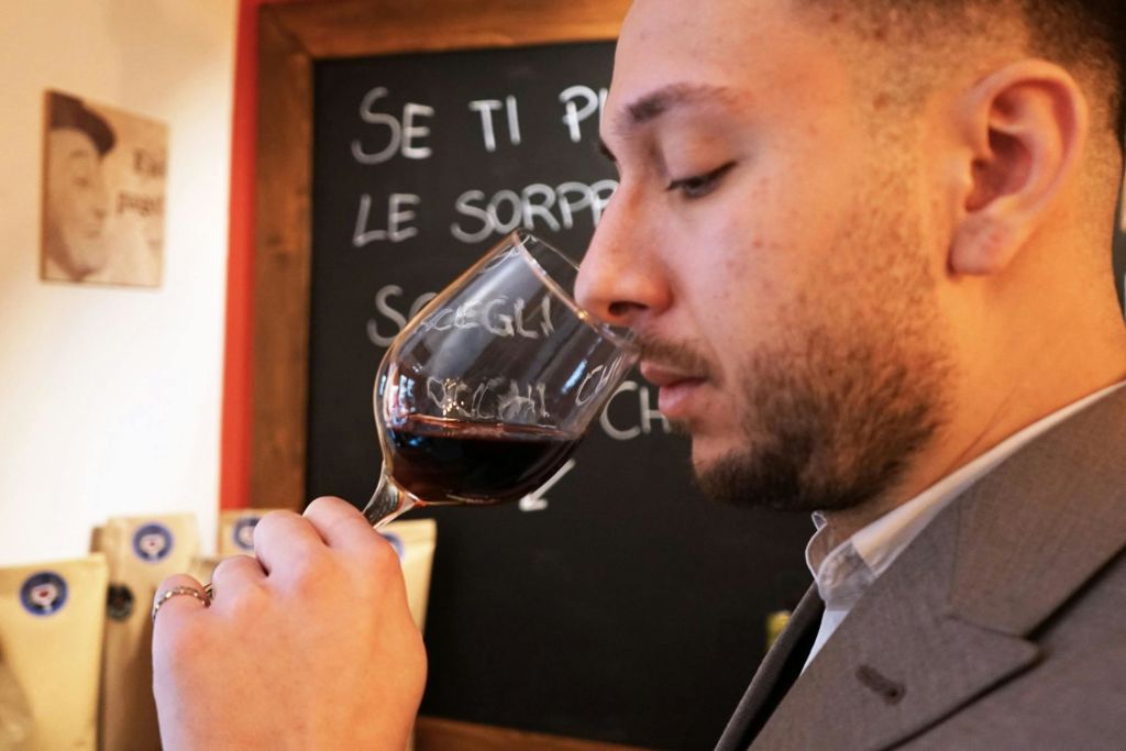 토리노 와인 시음회에서 와인을 맛보는 법