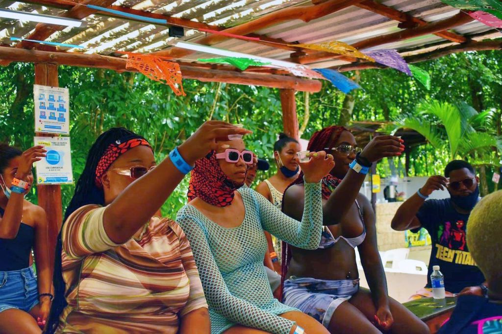 가이드와 함께하는 테킬라 시음