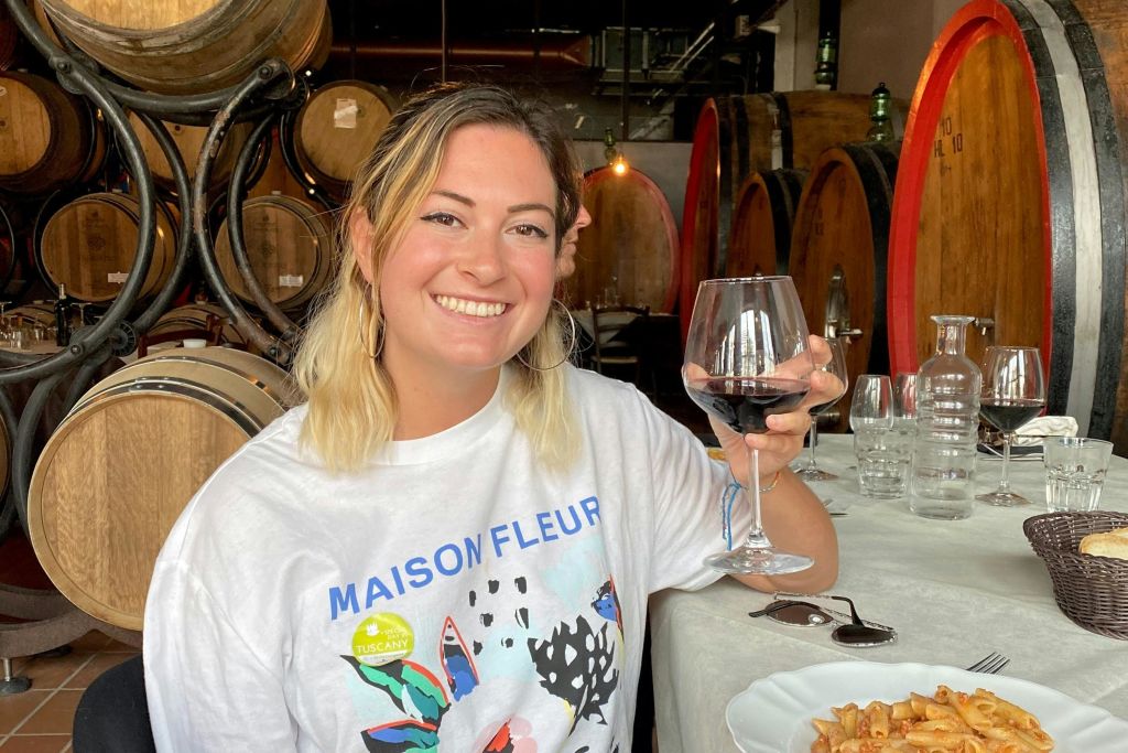 점심 식사와 와인 시음