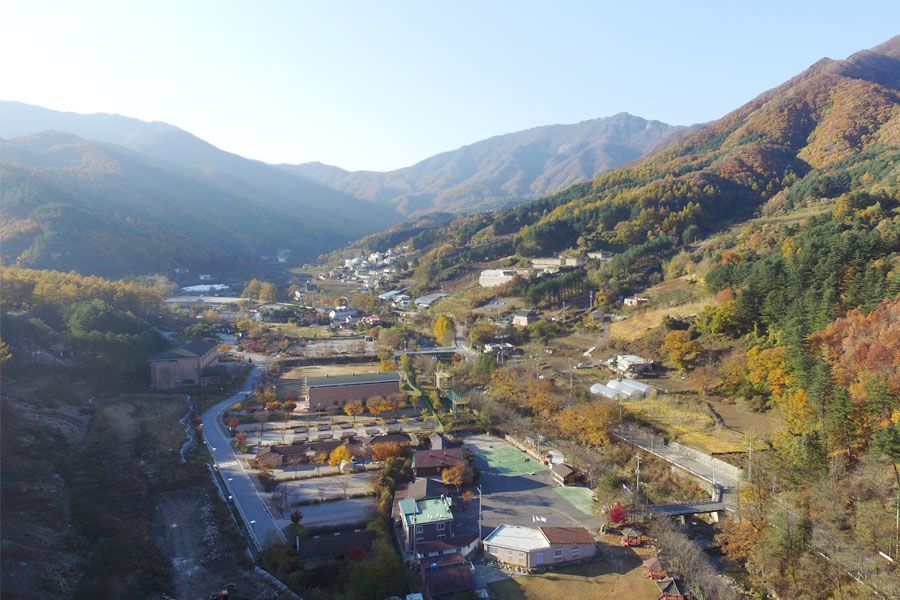 연인산 마을