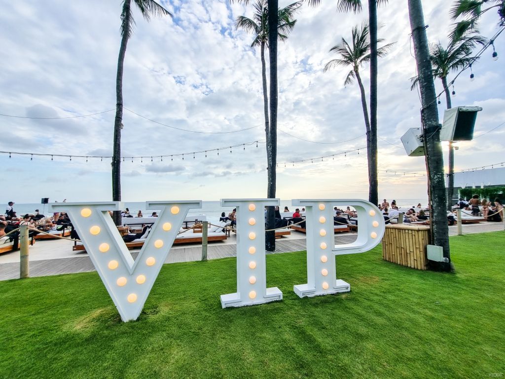 더 편안한 시간을 원하신다면 VIP 데이베드를 대여하실 수 있어요. 