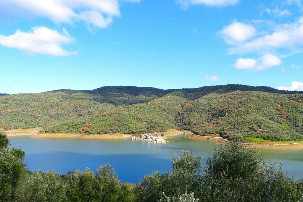 스펜딜리의 침몰된 마을