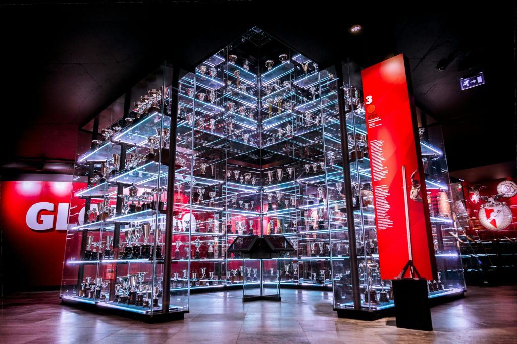 벤피카 박물관에서 열리는 트로피 전시회