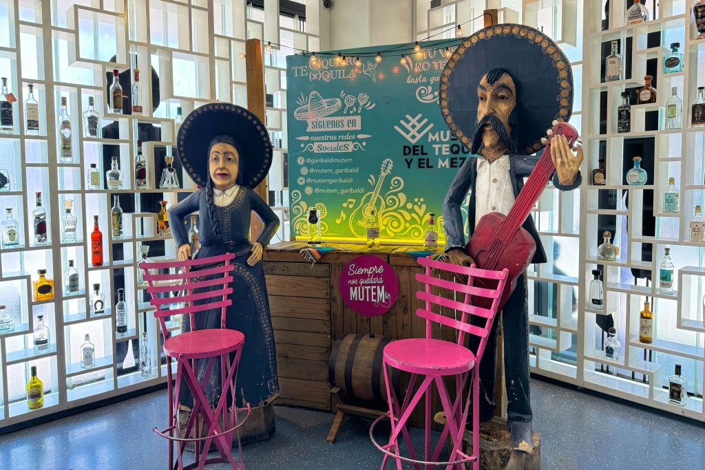 미술관에서 예술작품 감상하기