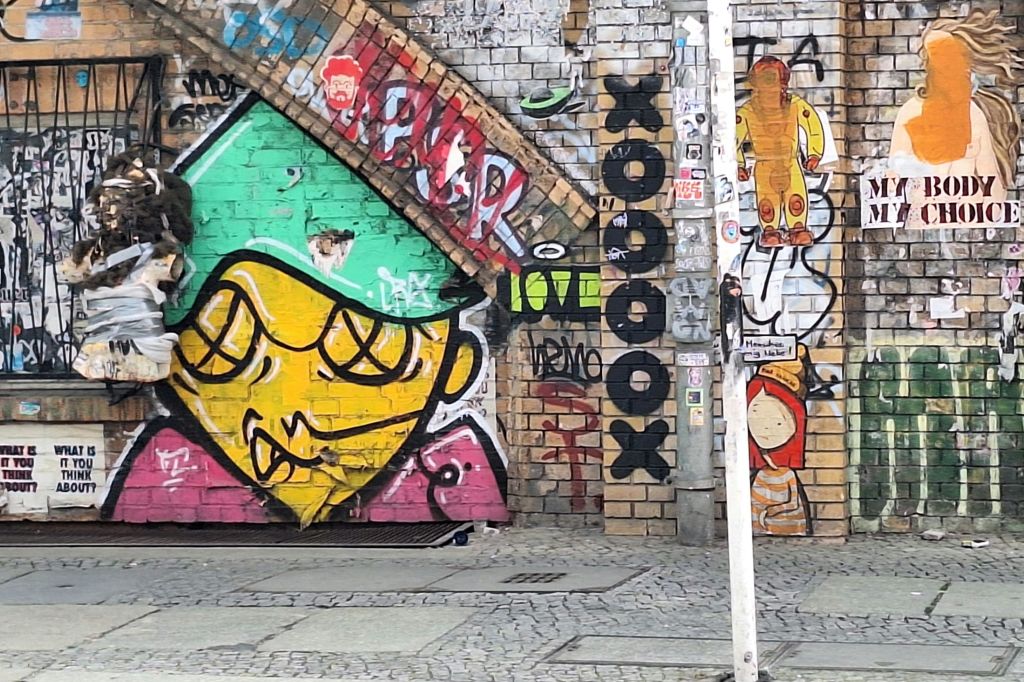 베를린 거리 벽화