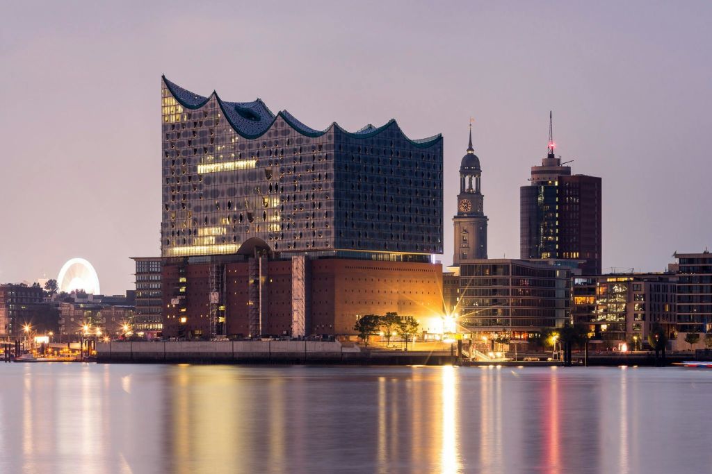 엘프필하모니 플라자