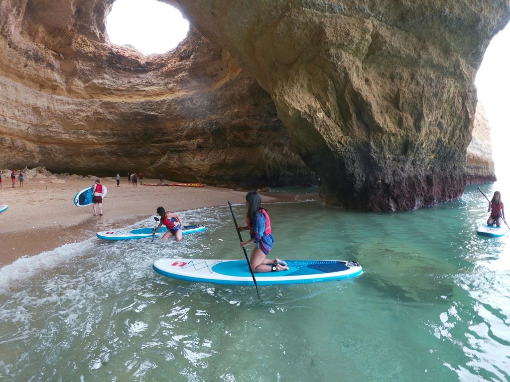 베나길 동굴 밟기