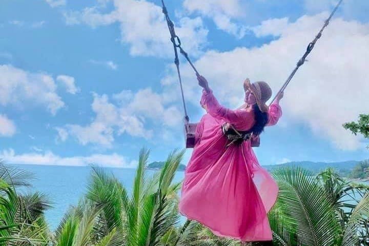 푸껫 락 비치 스윙