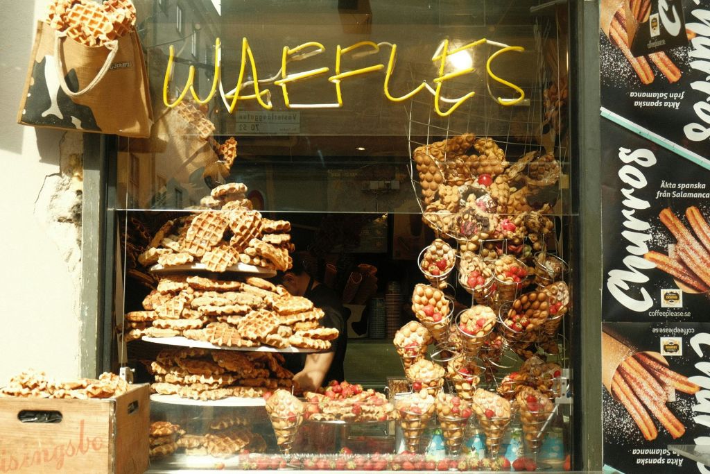 구시가지에서 즐기는 와플