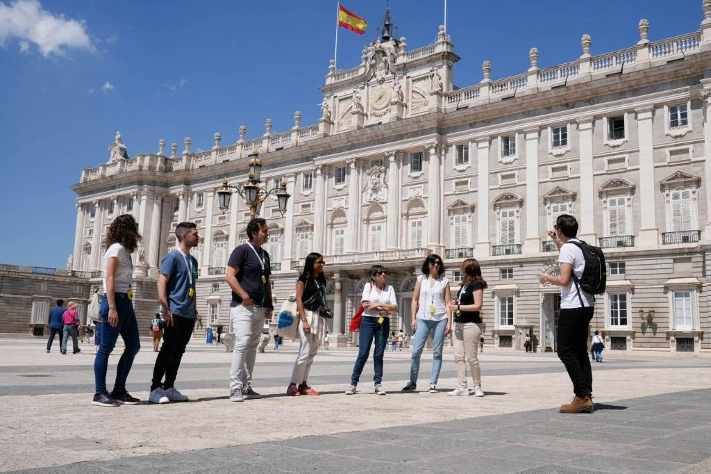 공급업체의 마드리드 왕궁 가이드 투어