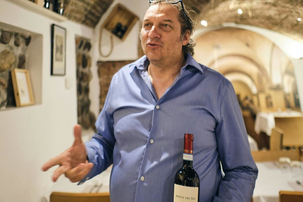 오스테리아 라프레골라의 호스트 파올로님