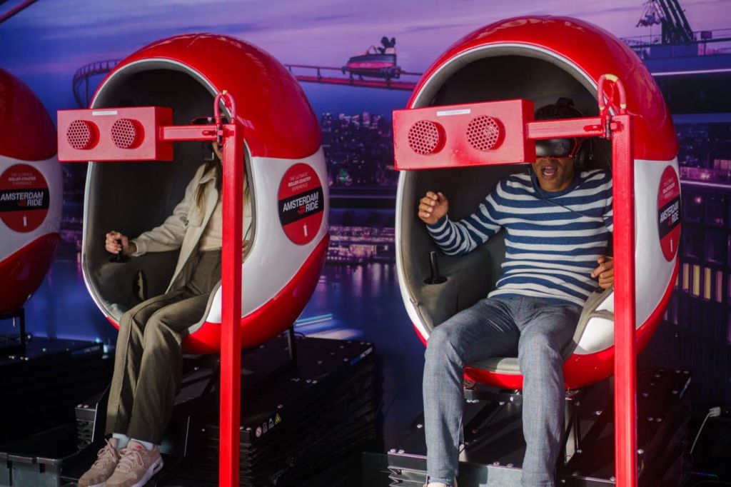 VR 롤러코스터 타기