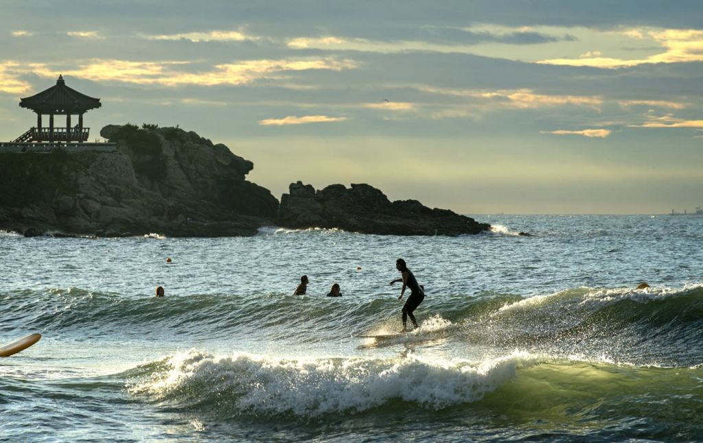 Songjeong Beach