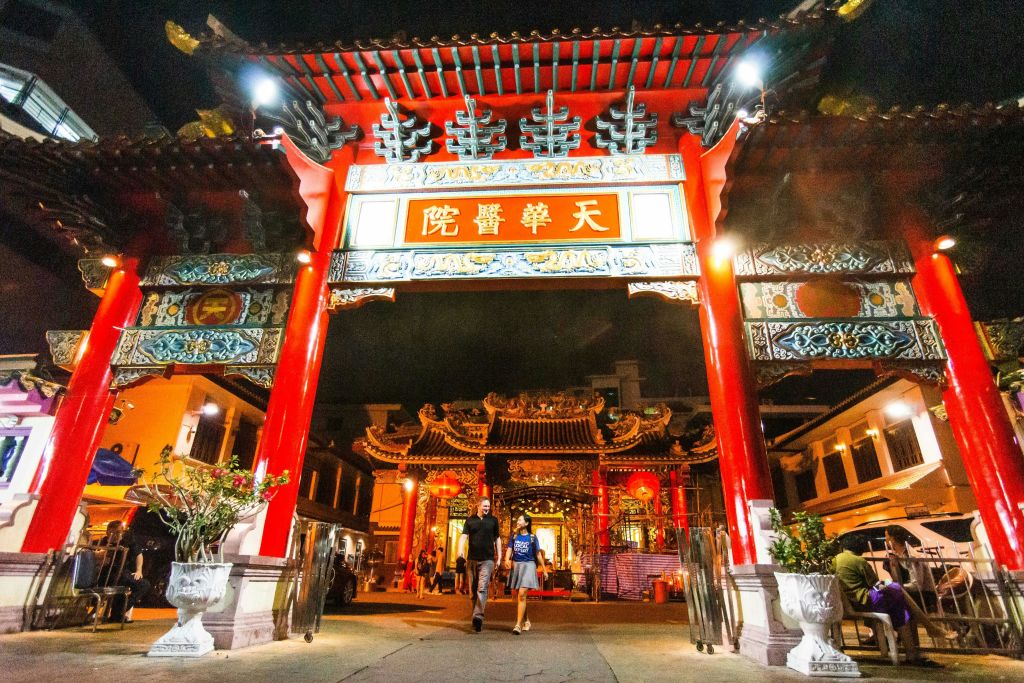 방콕에서 가장 오래된 중국 신사 방문하기