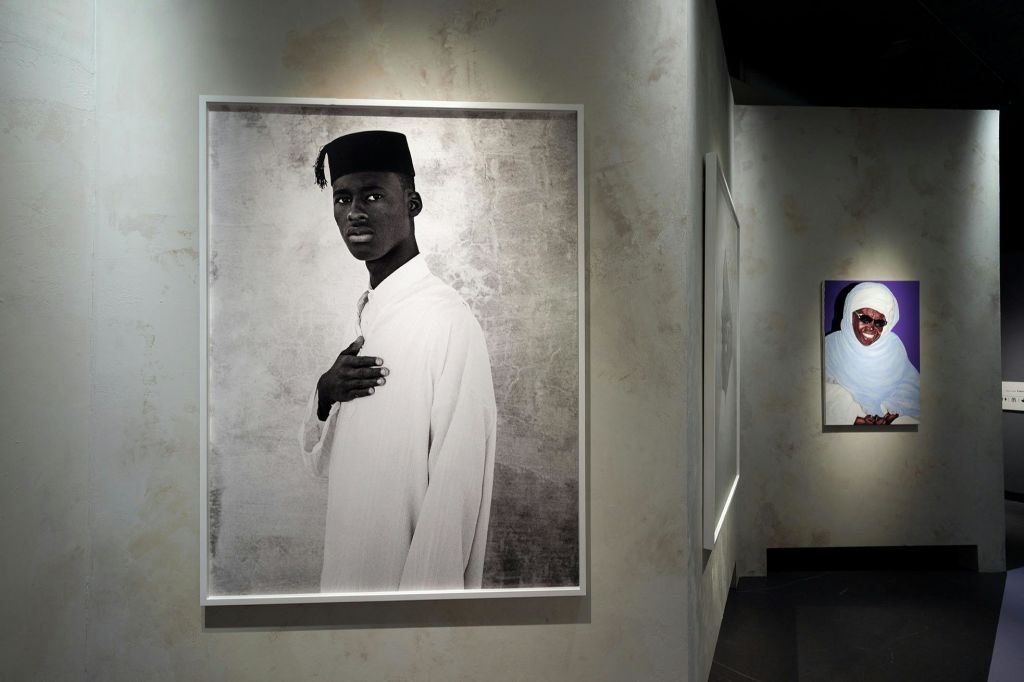 찬란한 빛 속에서