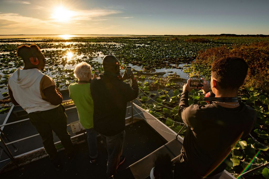 일몰 감상 게이터