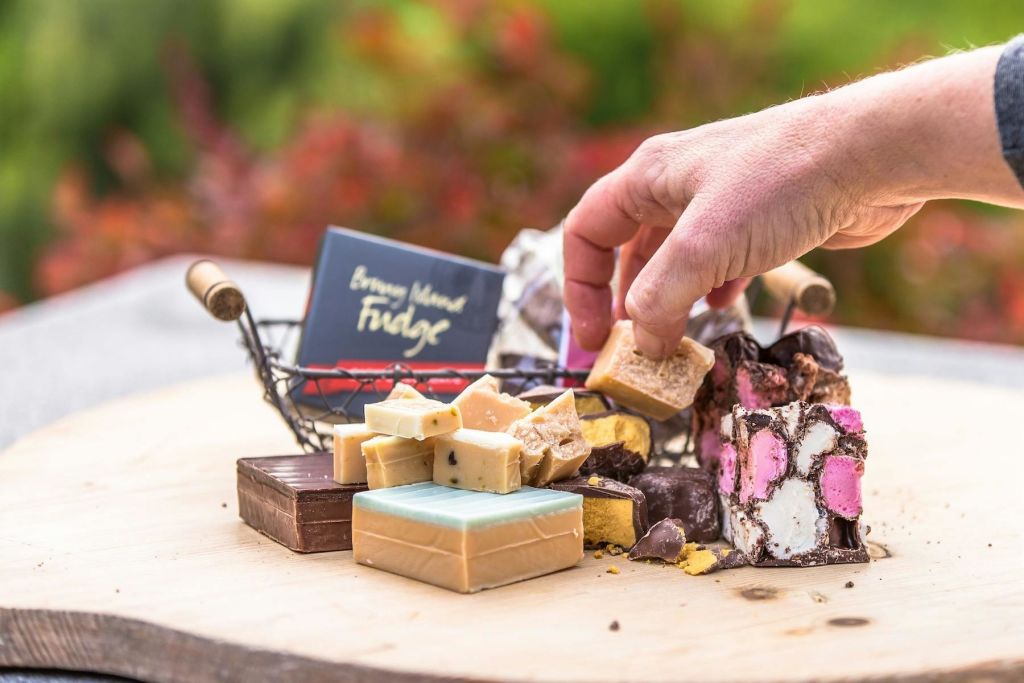 브루니 아일랜드 초콜릿 컴퍼니에서 초콜릿과 퍼지 맛보기