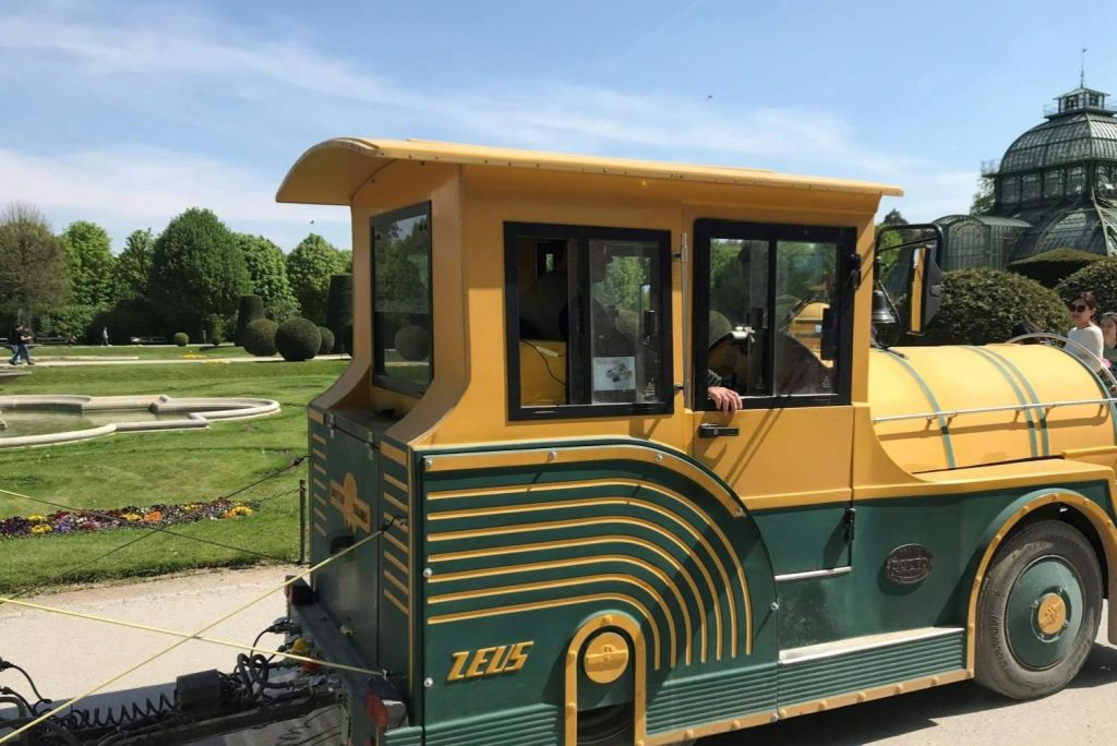 쇤브룬 익스프레스