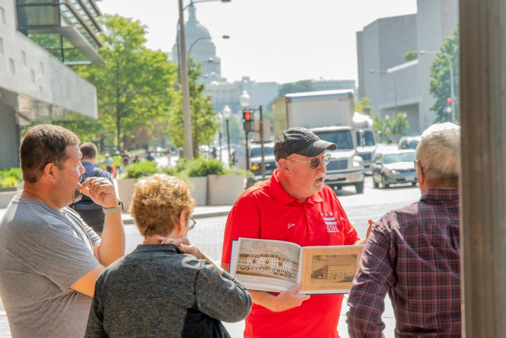 워싱턴 D.C. 거리의 숨겨진 역사 탐방