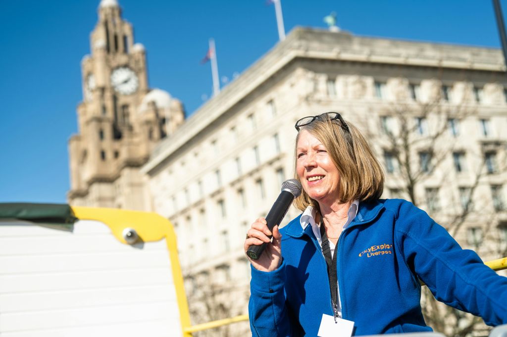 홉온홉오프버스를 타고 즐기는 생생한 해설