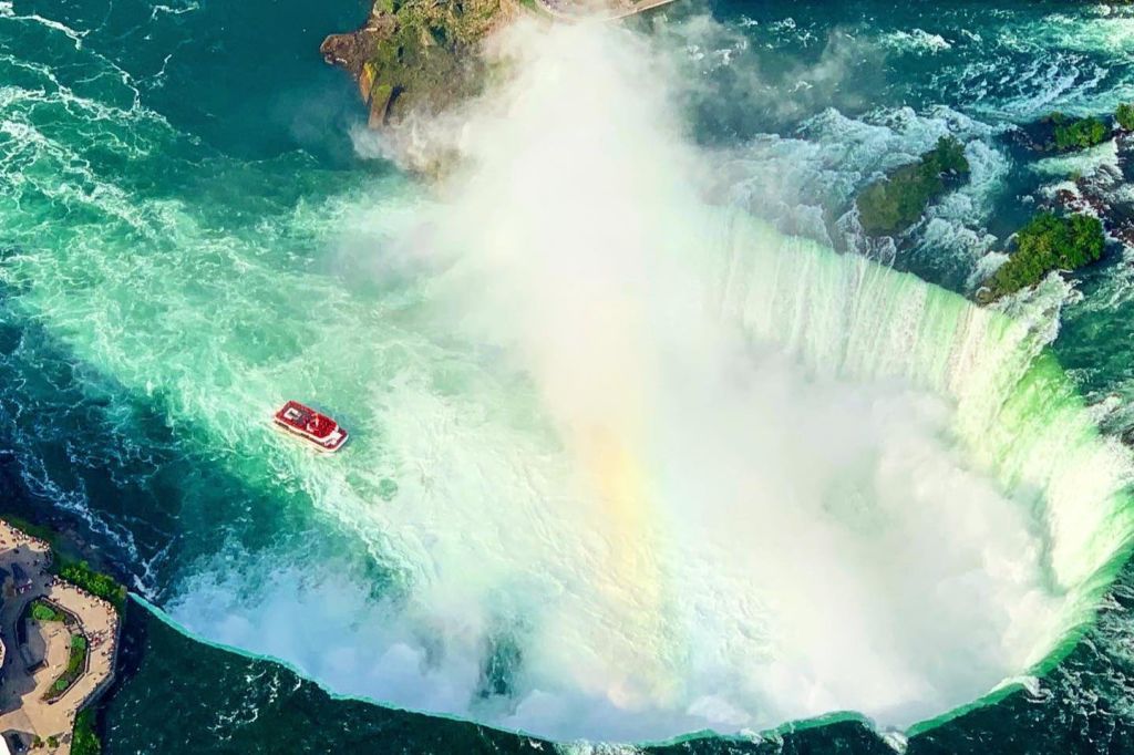 소그룹 VIP 도보 투어 + 나이아가라시티 크루즈 티켓