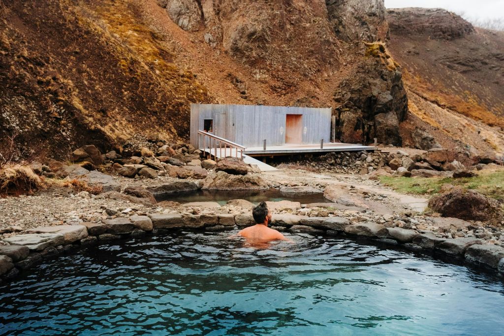 캐니언 배스 캐빈과 수영장