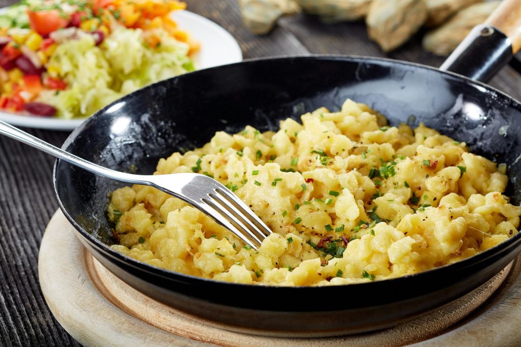 3.5시간: 3개 장소에서 즐기는 푸드 테이스팅 투어