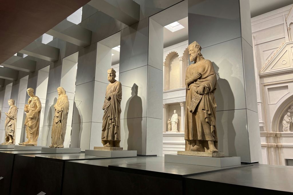 동상 대성당 박물관