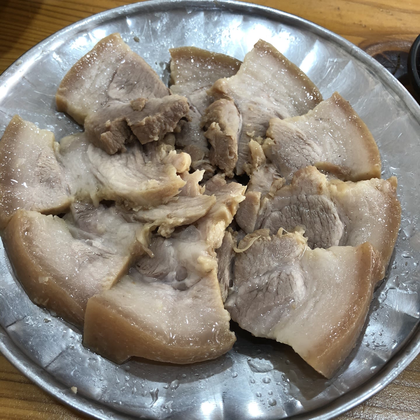 Dogamban (boiled pork )