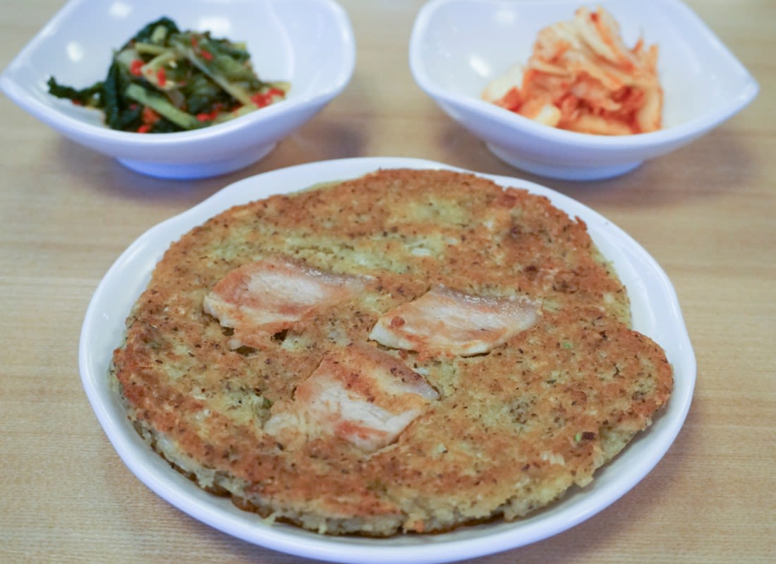 Nokdujeon (mung bean pancake)
