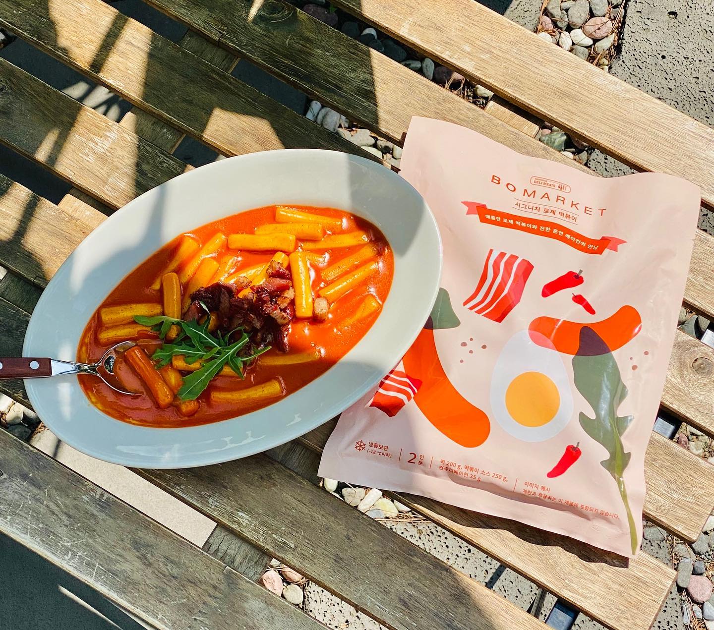Bacon rose Tteokbokki (spicy rice cakes)