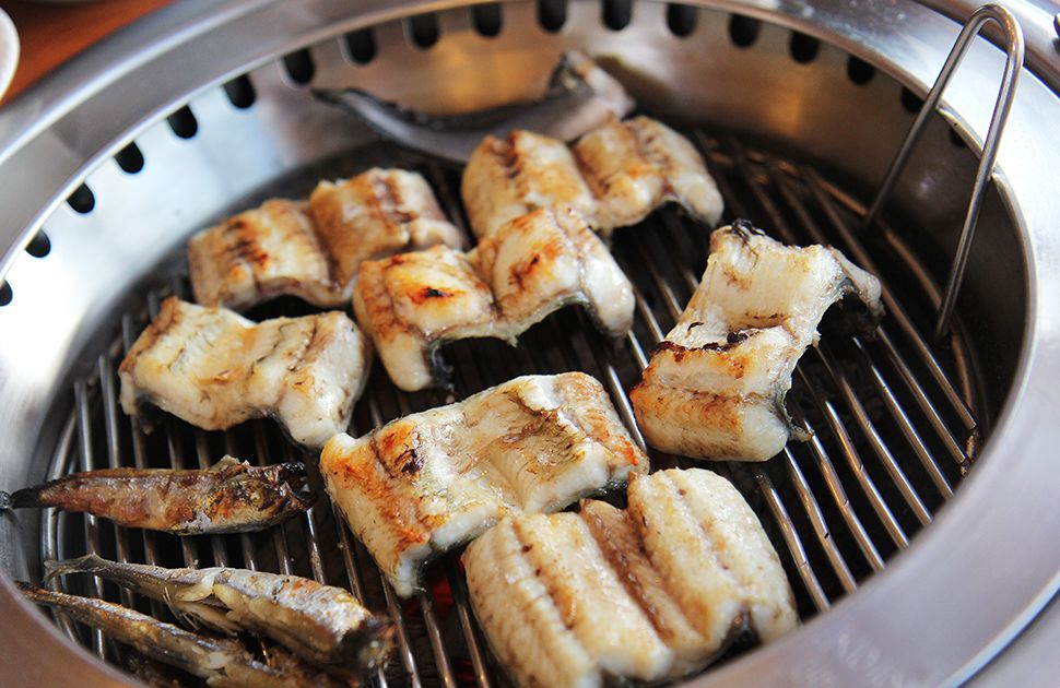 うなぎの炭火焼き