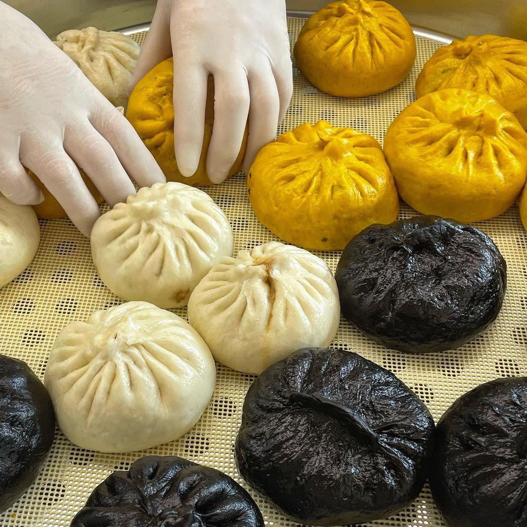 Dandang Wang-mandu (jumbo dumpling)