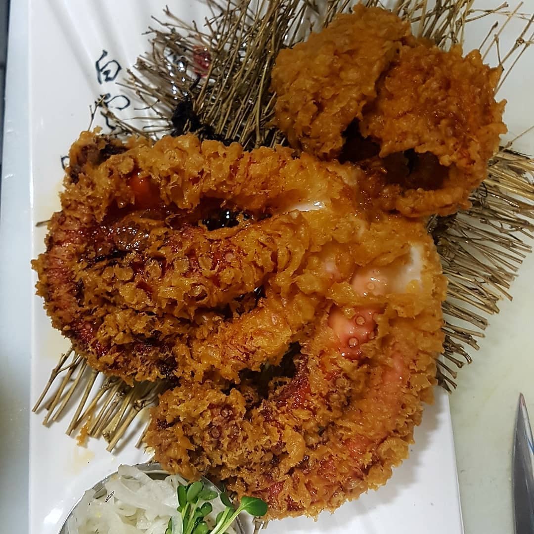 タコの丸揚げ