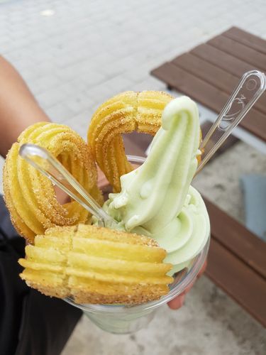 Ice cream & churros