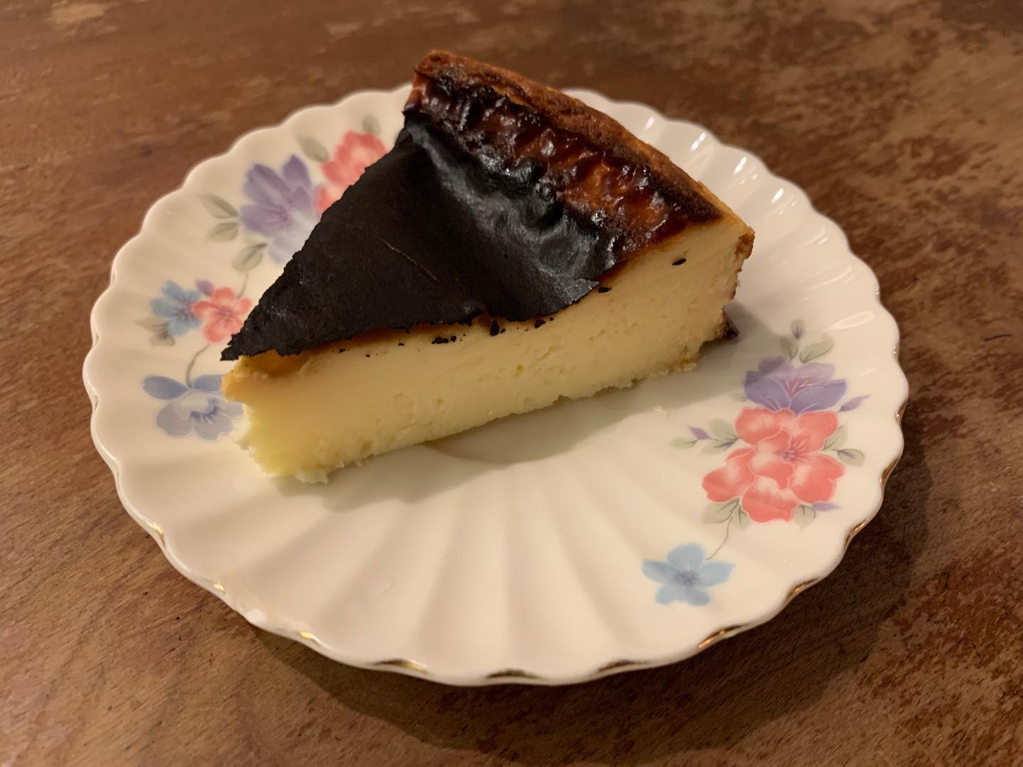 Basque cheesecake