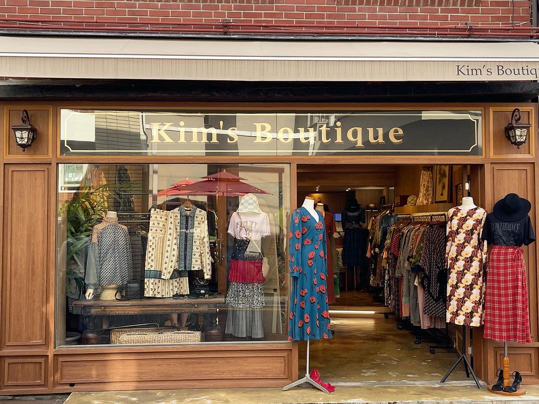 Kims Boutique Samcheong Branch - Unique Women