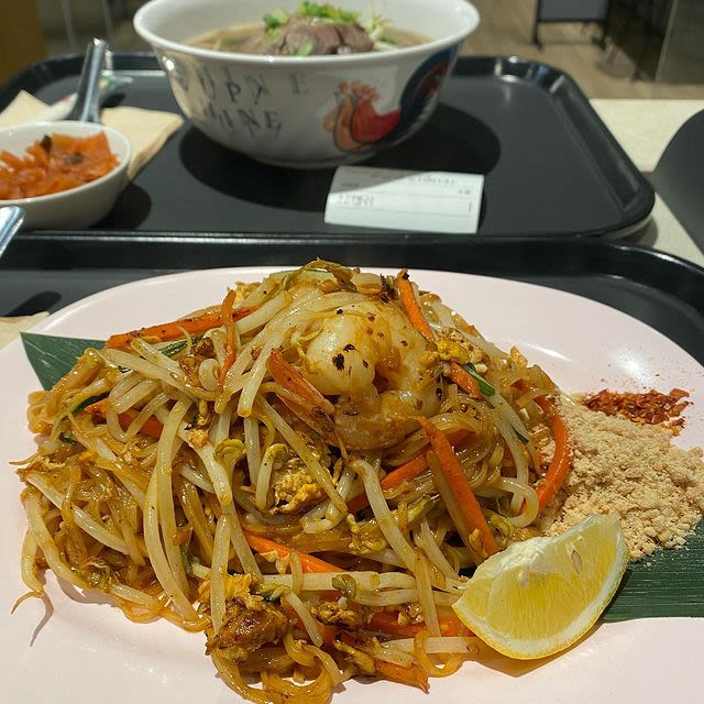 Pad thai