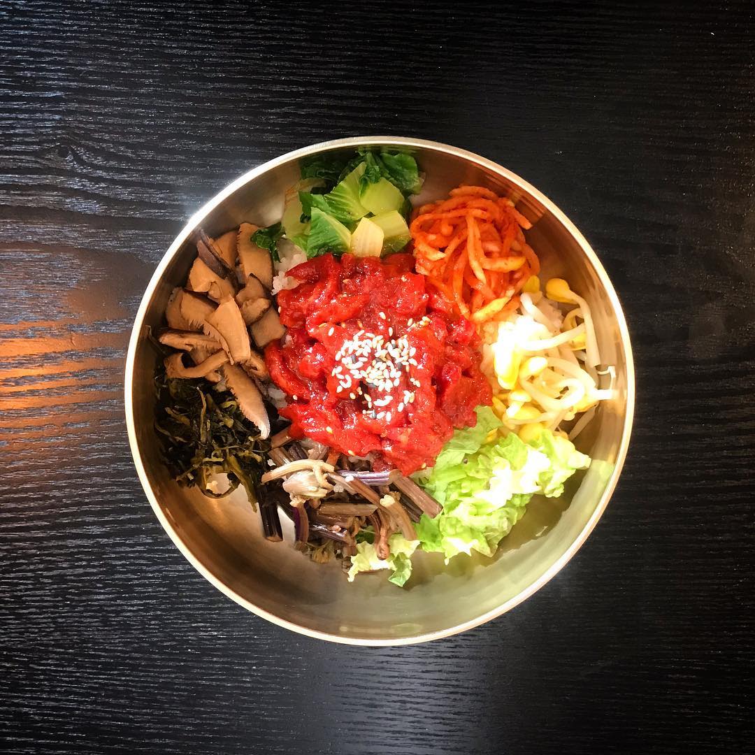 Yukhoe Bibimbap (raw meat mixed rice)