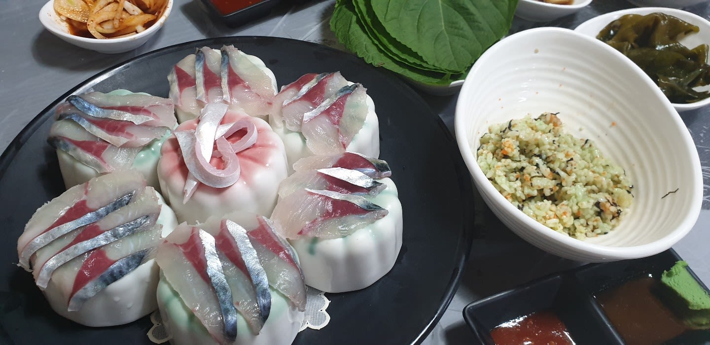 活サバの刺身