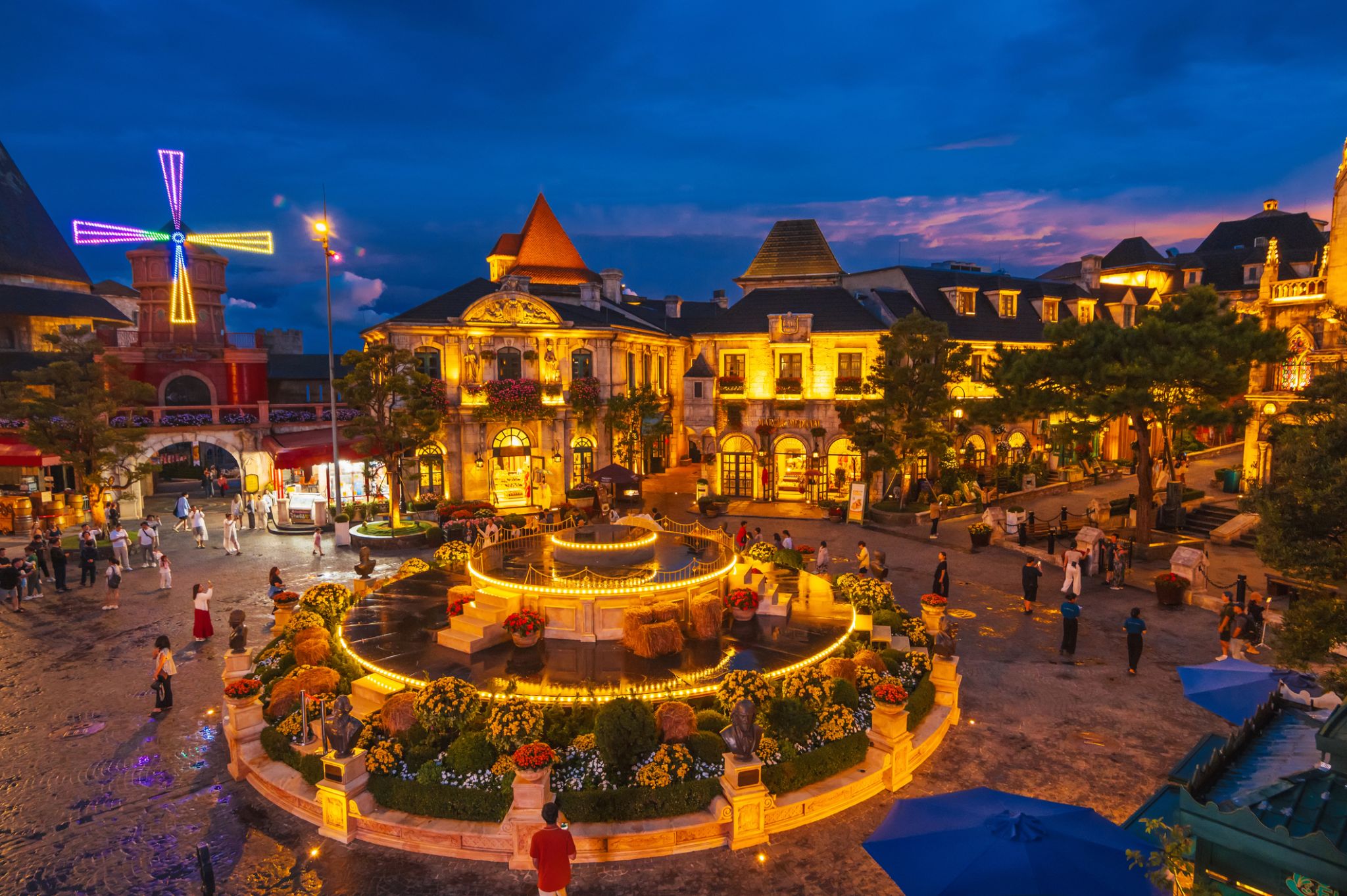 단독 차량투어] 누이탄타이 온천 파크+바나힐 야간투어&저녁뷔페 | NOL 인터파크투어