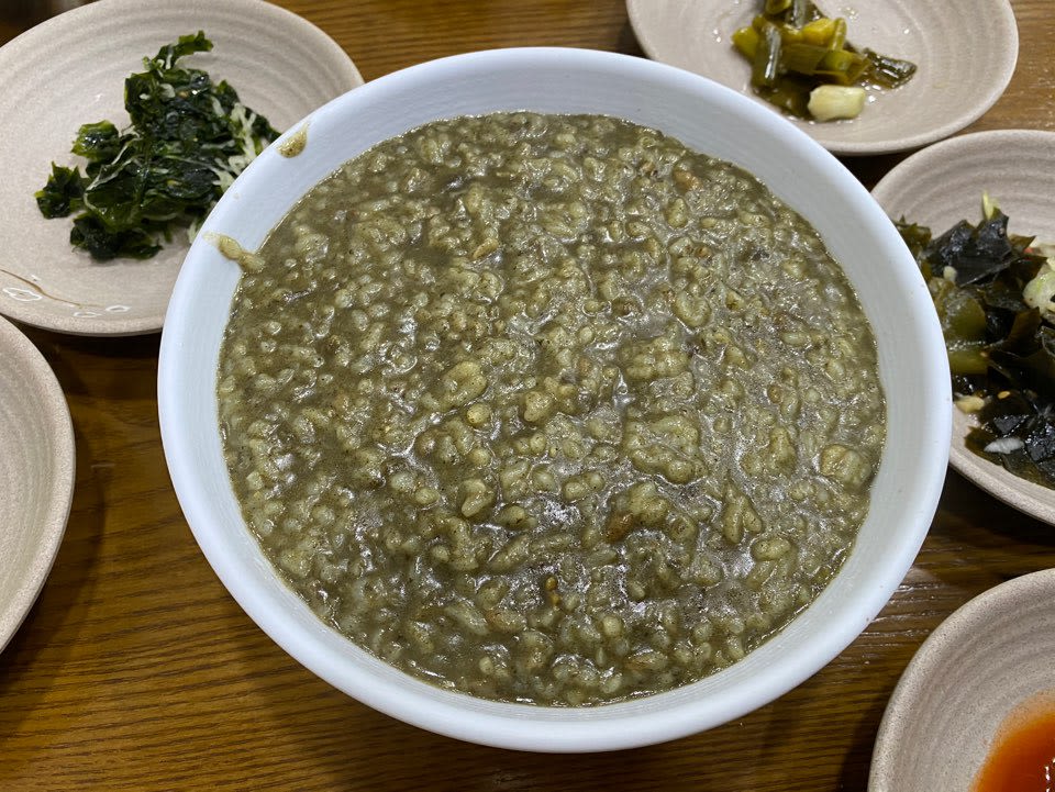 Brown Turban Shell Porridge