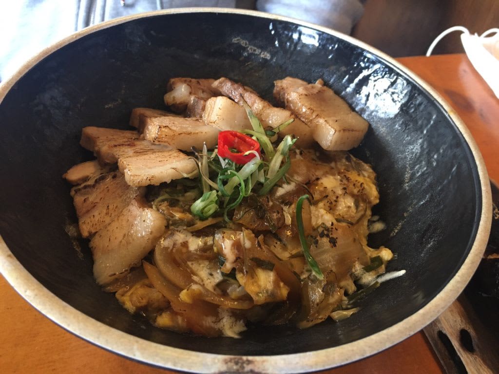 済州島式煮豚丼
