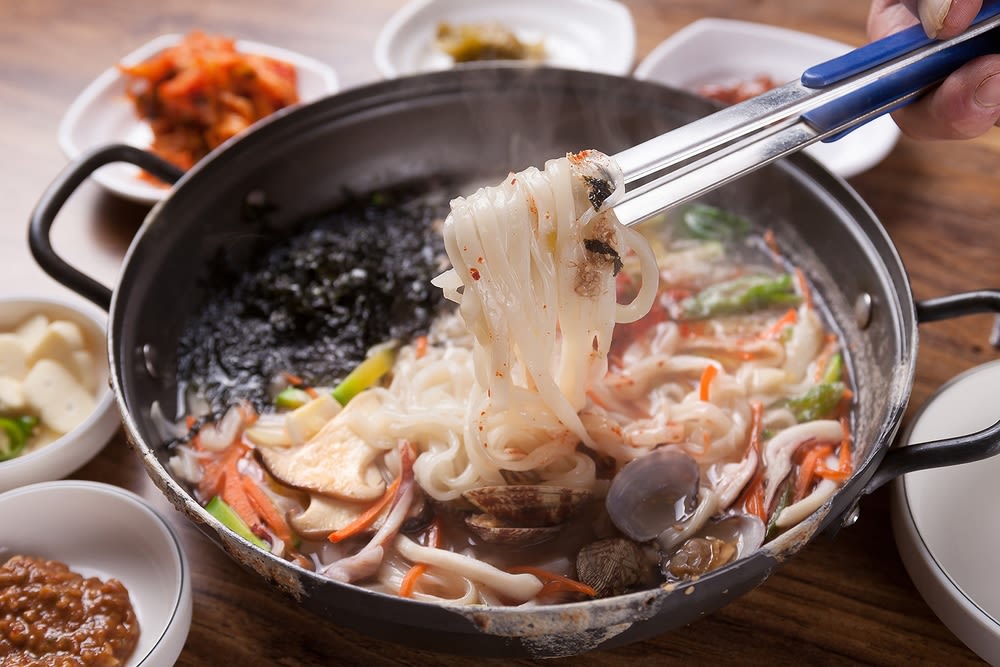 섬마을 해물 칼국수