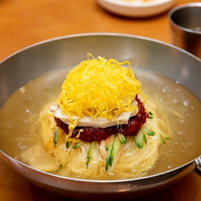Milmyeon (wheat noodles in cold broth)
