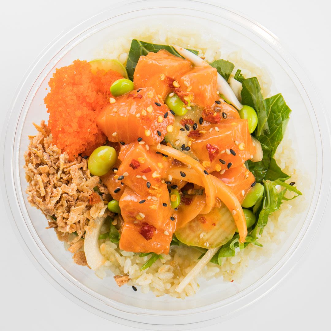 Spicy salmon poke