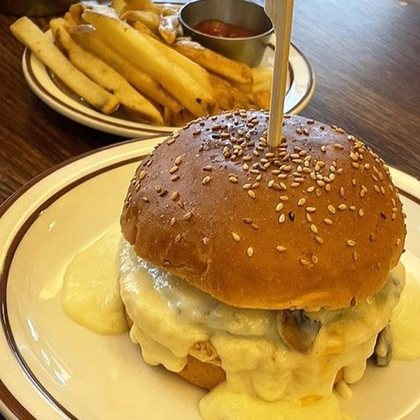 Creamy mushroom burger